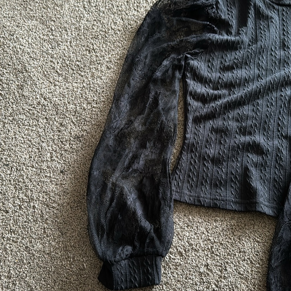 🌴SHEIN BLACK LACE BLOUSE 🌴 - Picture 2 of 5